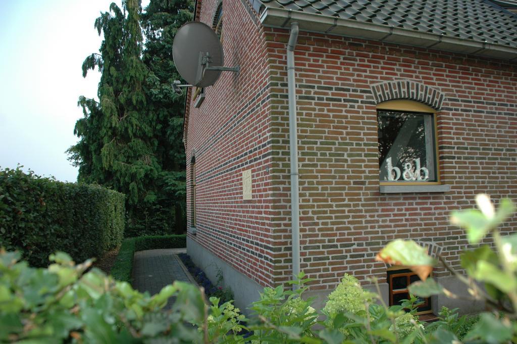 Bed and Breakfast Huize Ouwervelden Wouwsche Plantage Екстер'єр фото